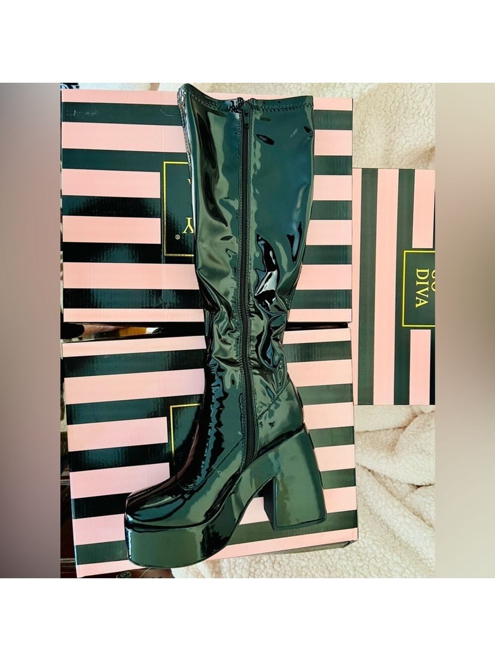 NIB Dolls Kill Lady GoDiva Wicked Head Versus Heart Platform Boots Cannon Black - Picture 8 of 16